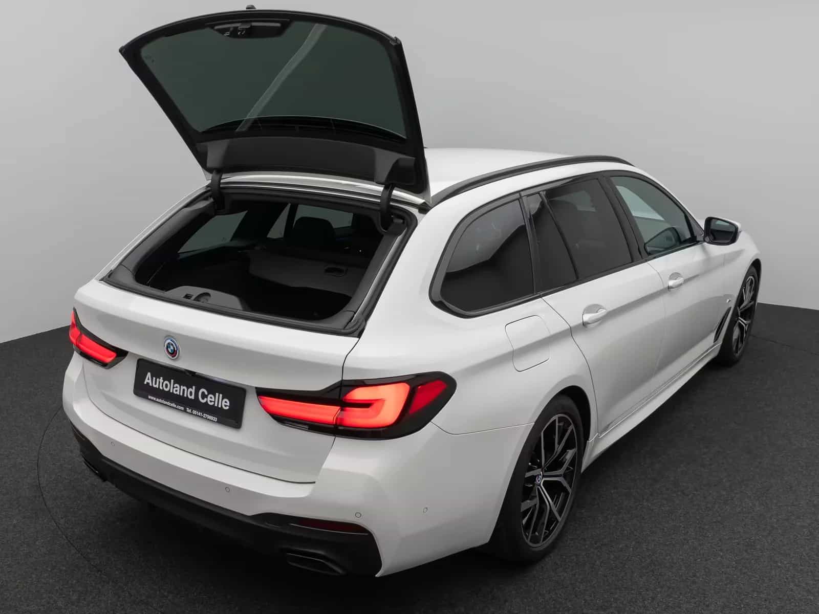 BMW 5 Series 530d xD Luxury Line DAB HUD Kamera Sport Alarm 12/2022-photo-12