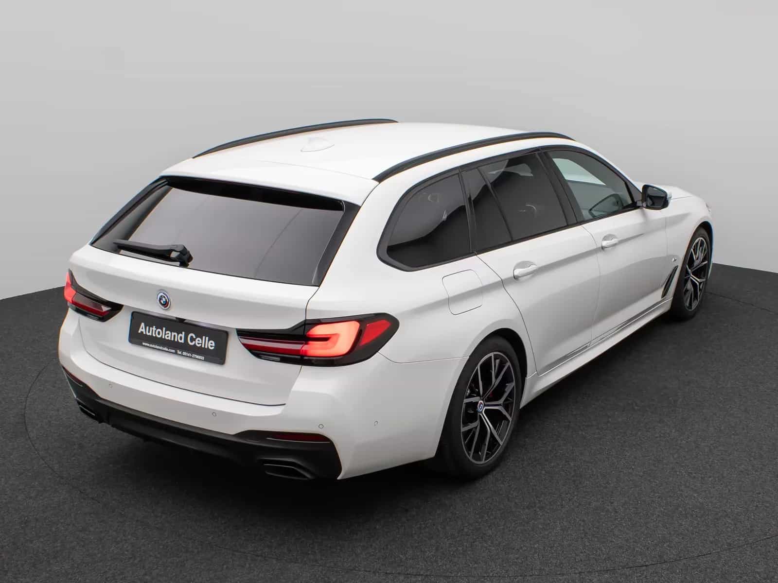 BMW 5 Series 530d xD Luxury Line DAB HUD Kamera Sport Alarm 12/2022-photo-6