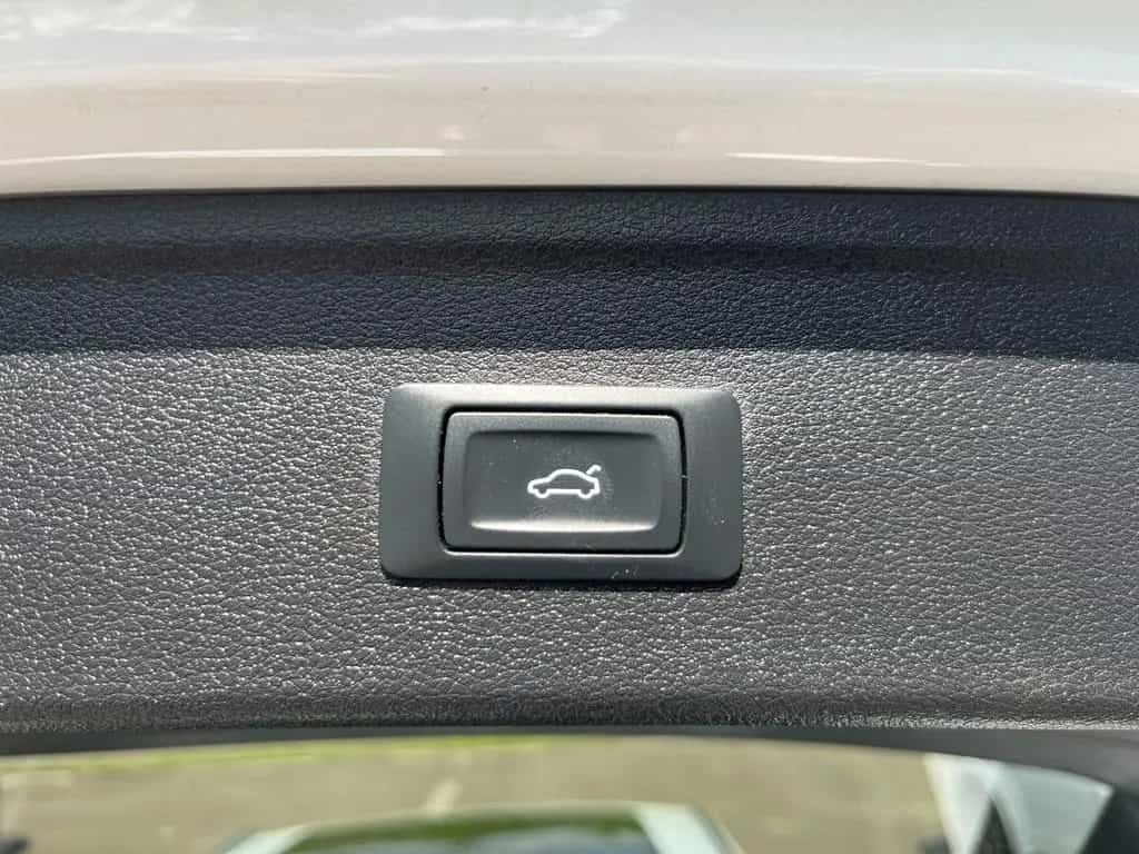 Audi A4 Avant advanced 40 TDI quattro S tronic KAMERA 02/2022-photo-16