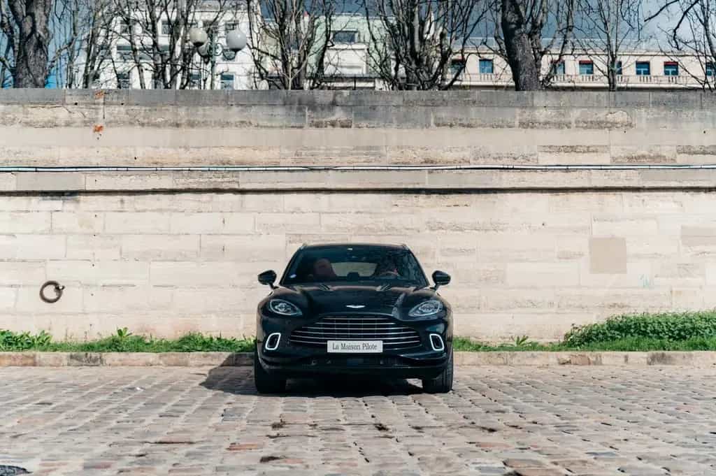 Aston Martin DBX 4.0 V8 09/2020-photo-1
