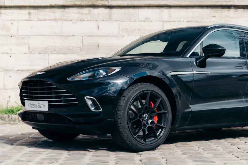 Aston Martin DBX 4.0 V8 09/2020-photo-11
