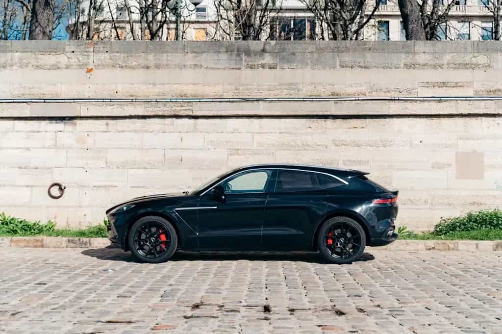 Aston Martin DBX 4.0 V8 09/2020-photo-2