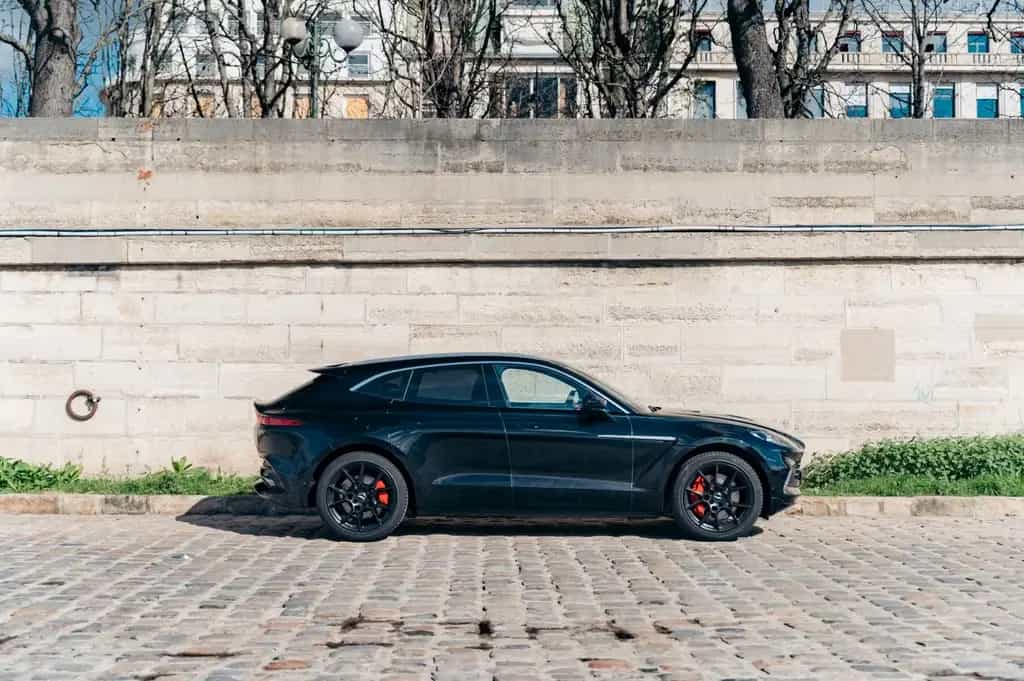 Aston Martin DBX 4.0 V8 09/2020-photo-3