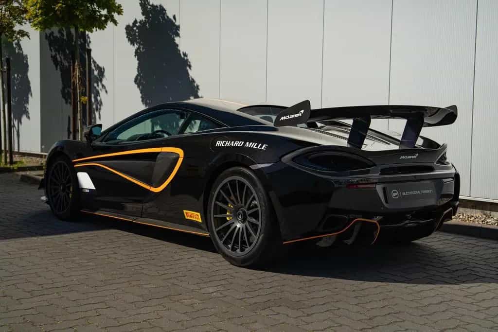 McLaren 620R Coupé MSO*VisualCarbon*1 owner from new* 08/2020-photo-3