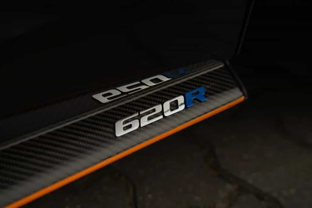 McLaren 620R Coupé MSO*VisualCarbon*1 owner from new* 08/2020-photo-34
