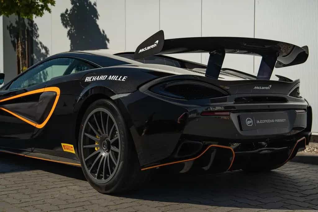 McLaren 620R Coupé MSO*VisualCarbon*1 owner from new* 08/2020-photo-36