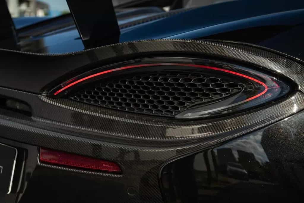 McLaren 620R Coupé MSO*VisualCarbon*1 owner from new* 08/2020-photo-37