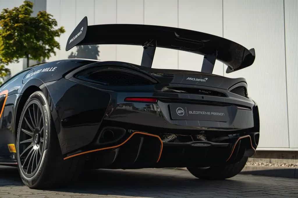 McLaren 620R Coupé MSO*VisualCarbon*1 owner from new* 08/2020-photo-40
