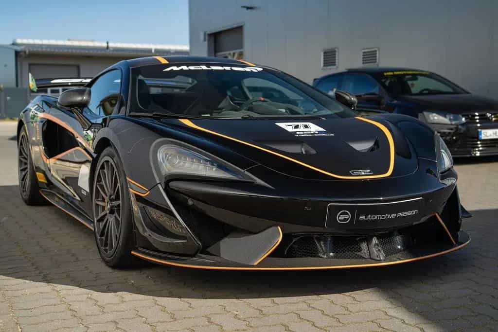 McLaren 620R Coupé MSO*VisualCarbon*1 owner from new* 08/2020-photo-44