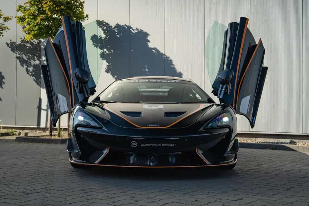 McLaren 620R Coupé MSO*VisualCarbon*1 owner from new* 08/2020-photo-48