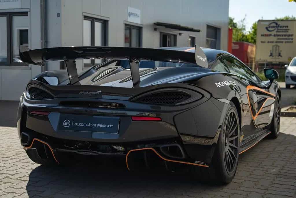 McLaren 620R Coupé MSO*VisualCarbon*1 owner from new* 08/2020-photo-5