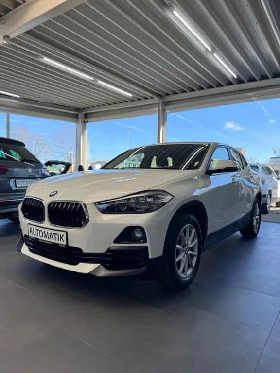 BMW X2 sDrive 18 i Advantage*Automatik*1.Hand*PDC's* 07/2019-photo-1