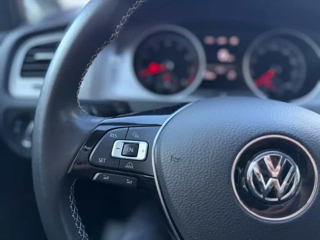 Volkswagen Golf VII Lim. Lounge BMT 1.4 TSI Xen,Navi,Temp 01/2016-photo-11