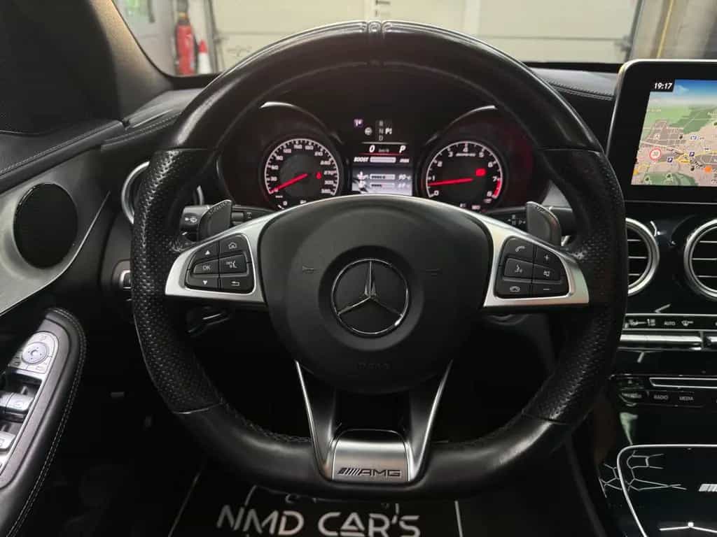 Mercedes-Benz C-Class 63 AMG PANO/AHK/KEYLESSGO/SPURH/TOTW/GEPFLEGT 05/2017-photo-17