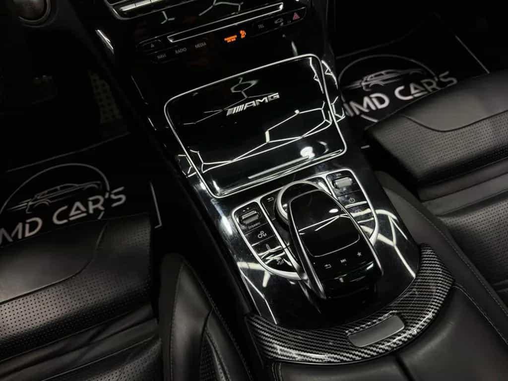 Mercedes-Benz C-Class 63 AMG PANO/AHK/KEYLESSGO/SPURH/TOTW/GEPFLEGT 05/2017-photo-23