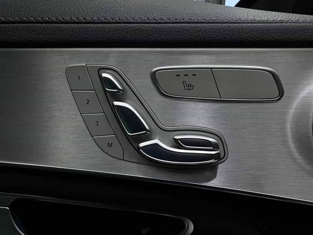 Mercedes-Benz C-Class 63 AMG PANO/AHK/KEYLESSGO/SPURH/TOTW/GEPFLEGT 05/2017-photo-28