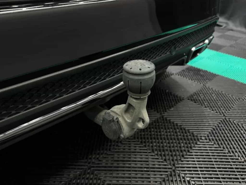 Mercedes-Benz C-Class 63 AMG PANO/AHK/KEYLESSGO/SPURH/TOTW/GEPFLEGT 05/2017-photo-36