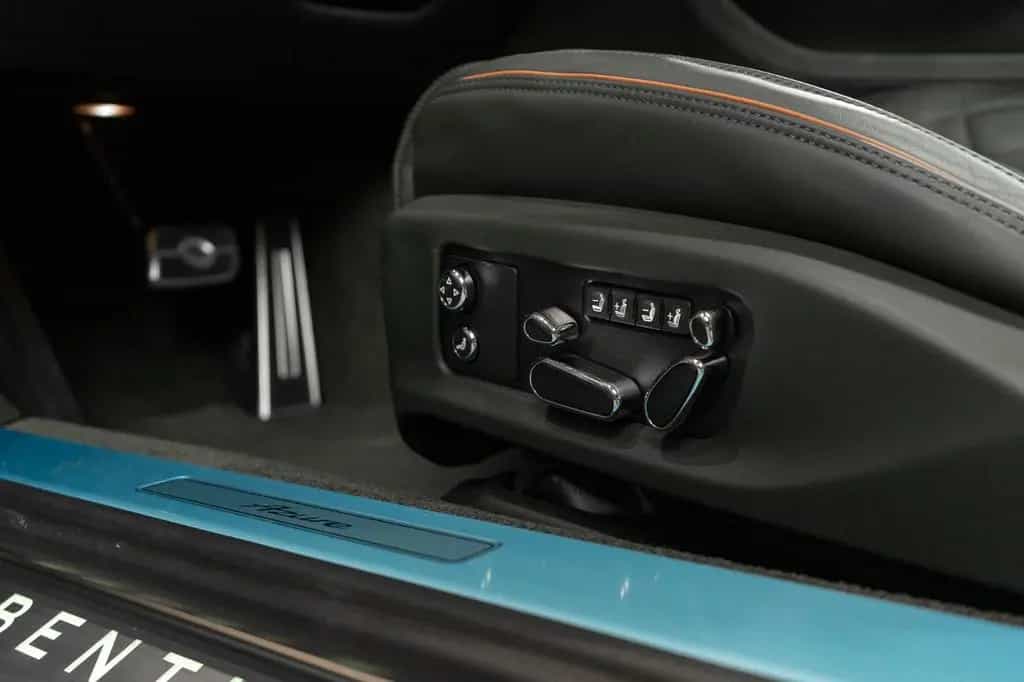 Bentley Continental GT 10/2023-photo-12