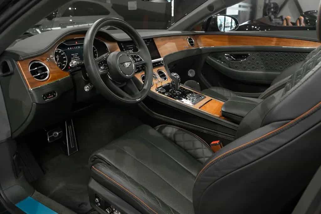 Bentley Continental GT 10/2023-photo-7