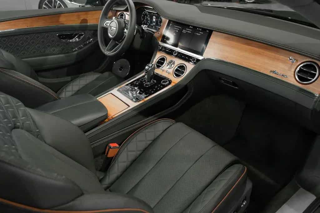 Bentley Continental GT 10/2023-photo-8