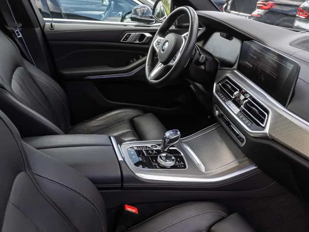 BMW X5 M50 i+Panorama+AHK+Navi+HUD+RFK+e-Sitze+Leder 10/2020-photo-21