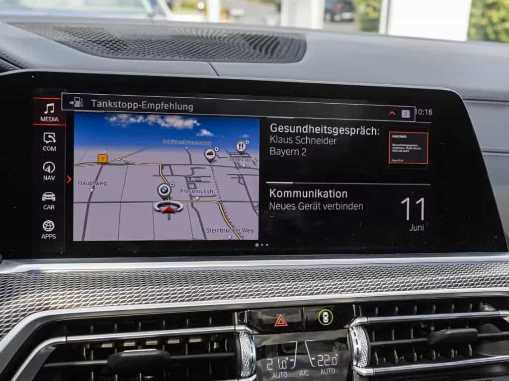 BMW X5 M50 i+Panorama+AHK+Navi+HUD+RFK+e-Sitze+Leder 10/2020-photo-9