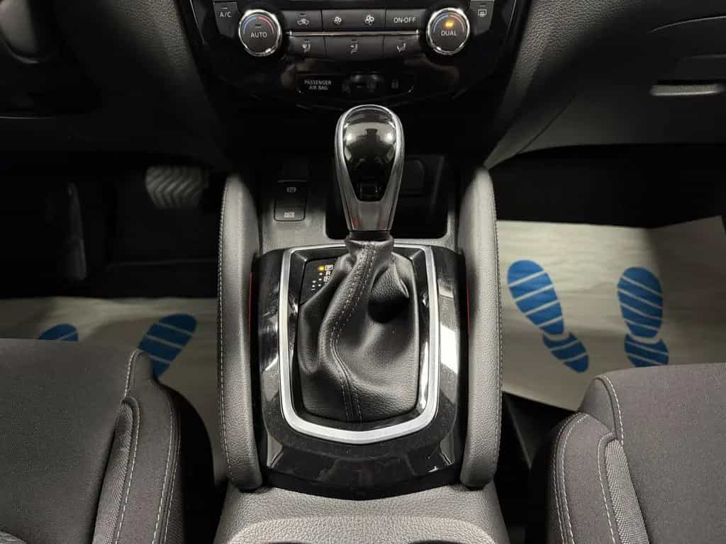 Nissan Qashqai 1.7 dCi N-Connecta 4x4 Autom. Pano 03/2020-photo-21