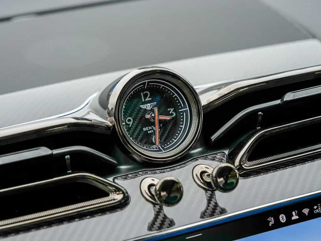 Bentley Bentayga Speed Akrapovic Exhaust 04/2026-photo-26