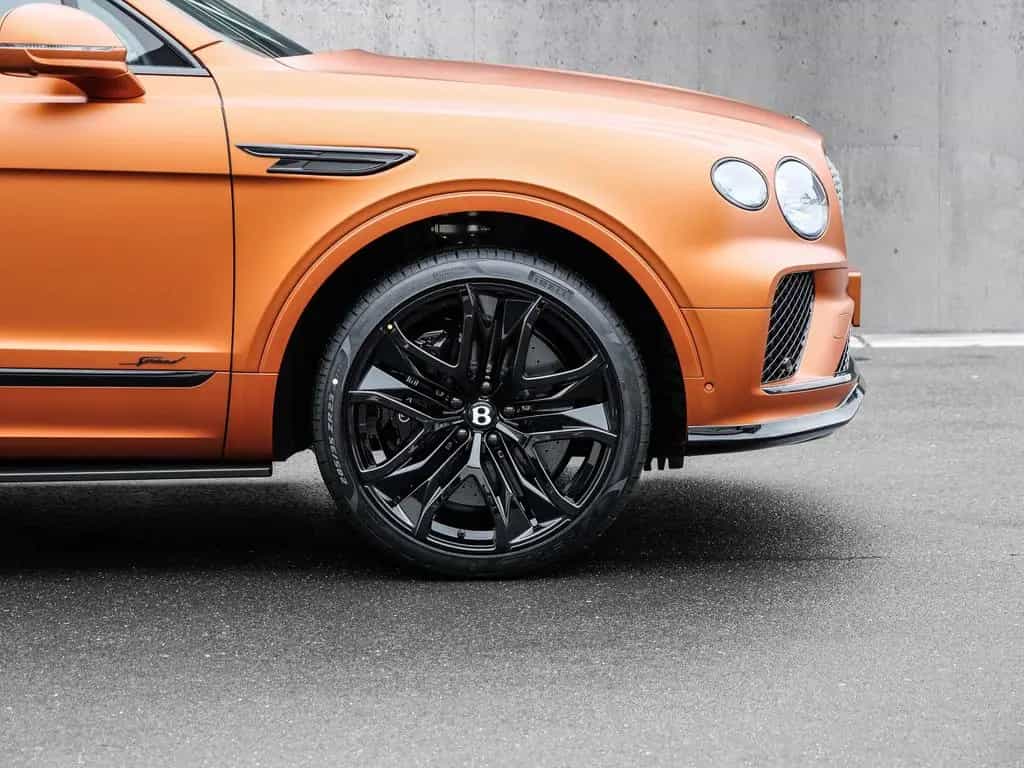 Bentley Bentayga Speed Akrapovic Exhaust 04/2026-photo-8