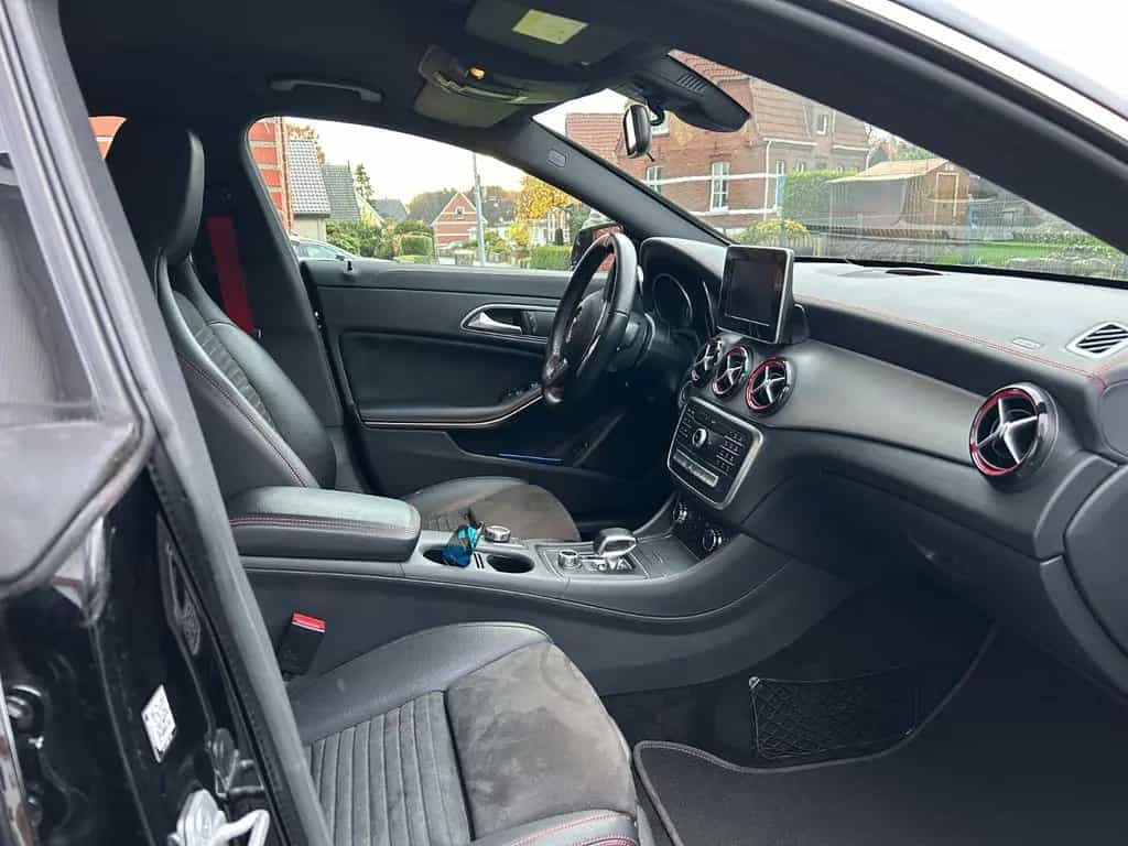 Mercedes-Benz CLA-Class 45 AMG SPEEDSHIFT DCT 4MATIC AMG 09/2016-photo-8
