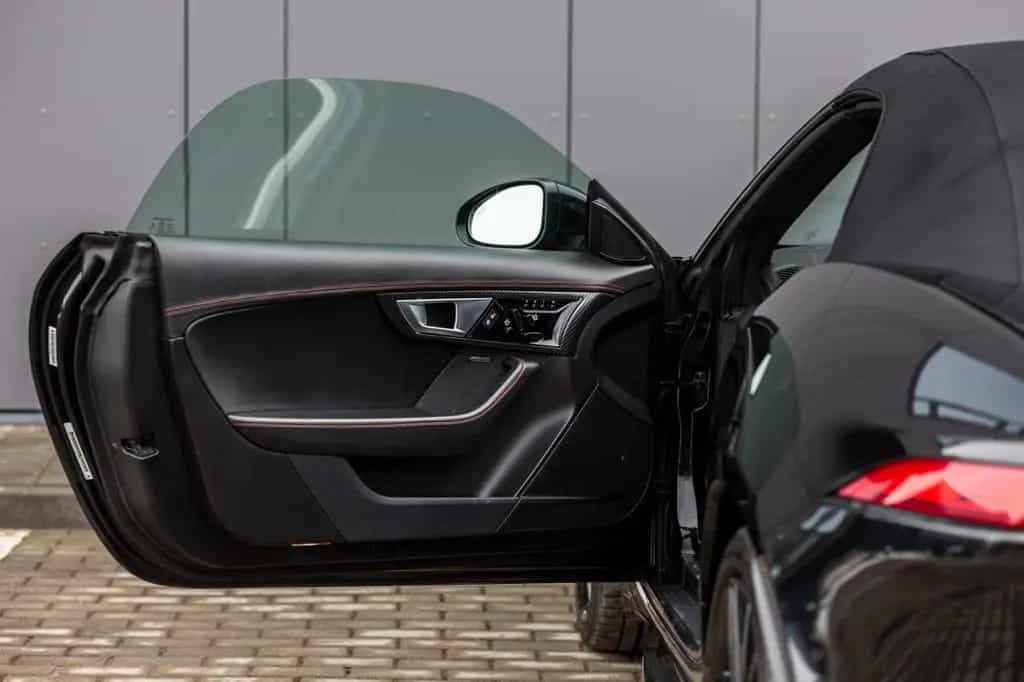Jaguar F-Type 5.0 L V8 R 4 WD Kompressor Automatik 07/2016-photo-32