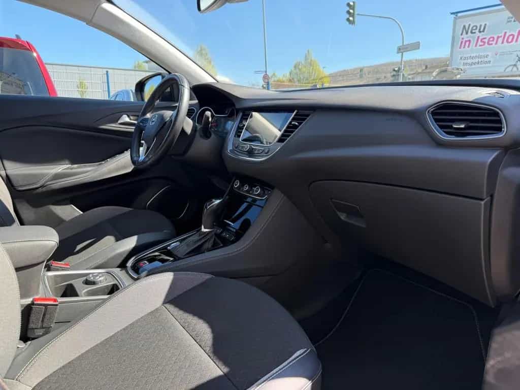Opel Grandland (X) 96kW 131PS/LED/Automatik/AHK/KAM 07/2019-photo-9