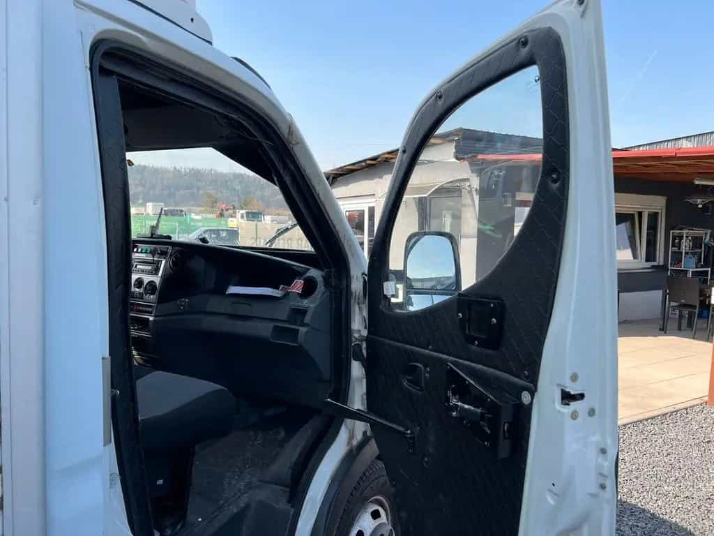 Iveco Other Daily 3.0*35C18*B4+*GEPANZERT*ARMORED*KOFFER*3.5 11/2011-photo-16