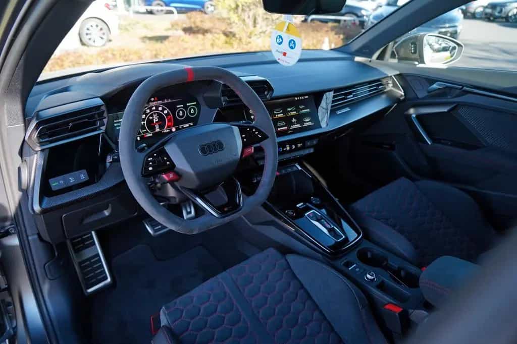 Audi RS3 SPORTBACK MATTLACK 4x CARBON KERAMIK SCHALE 04/2026-photo-11