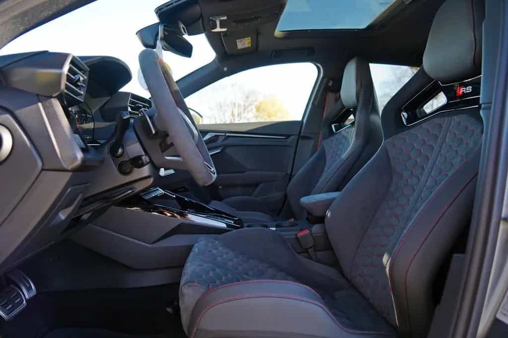 Audi RS3 SPORTBACK MATTLACK 4x CARBON KERAMIK SCHALE 04/2026-photo-13