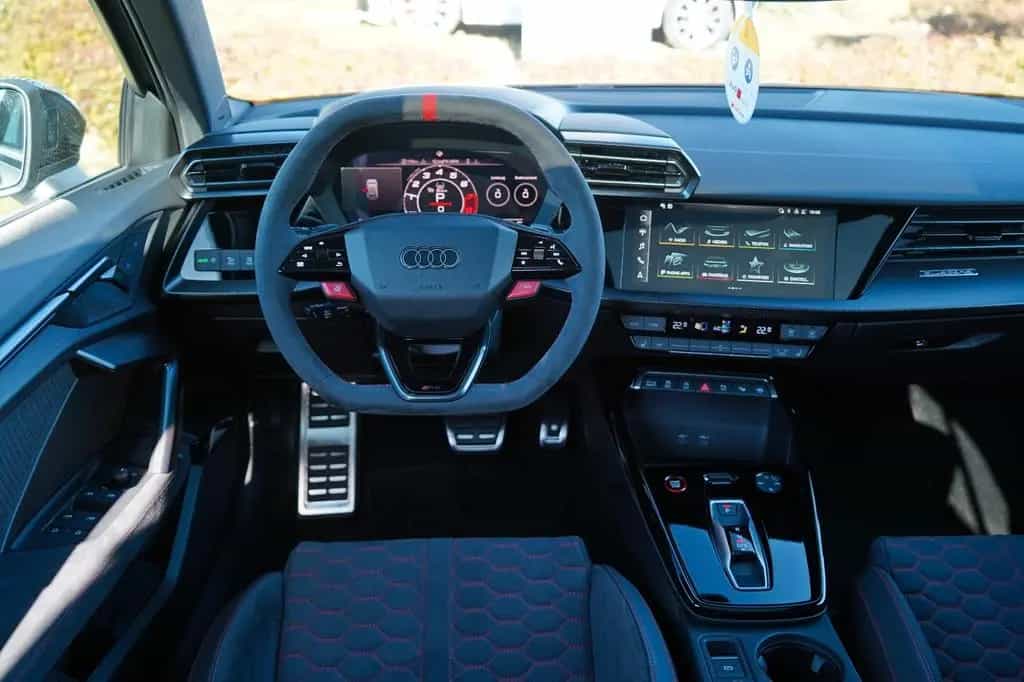 Audi RS3 SPORTBACK MATTLACK 4x CARBON KERAMIK SCHALE 04/2026-photo-18