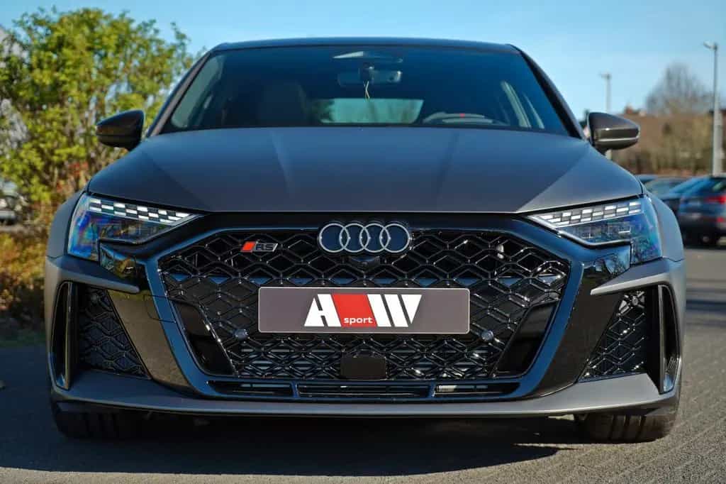 Audi RS3 SPORTBACK MATTLACK 4x CARBON KERAMIK SCHALE 04/2026-photo-3