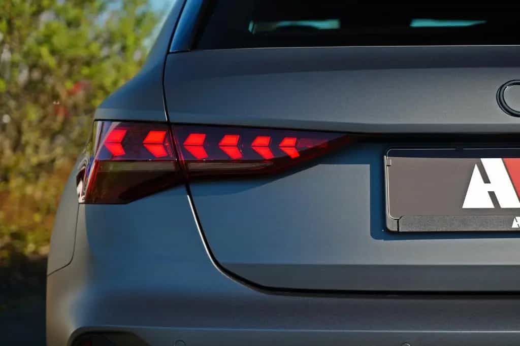 Audi RS3 SPORTBACK MATTLACK 4x CARBON KERAMIK SCHALE 04/2026-photo-31