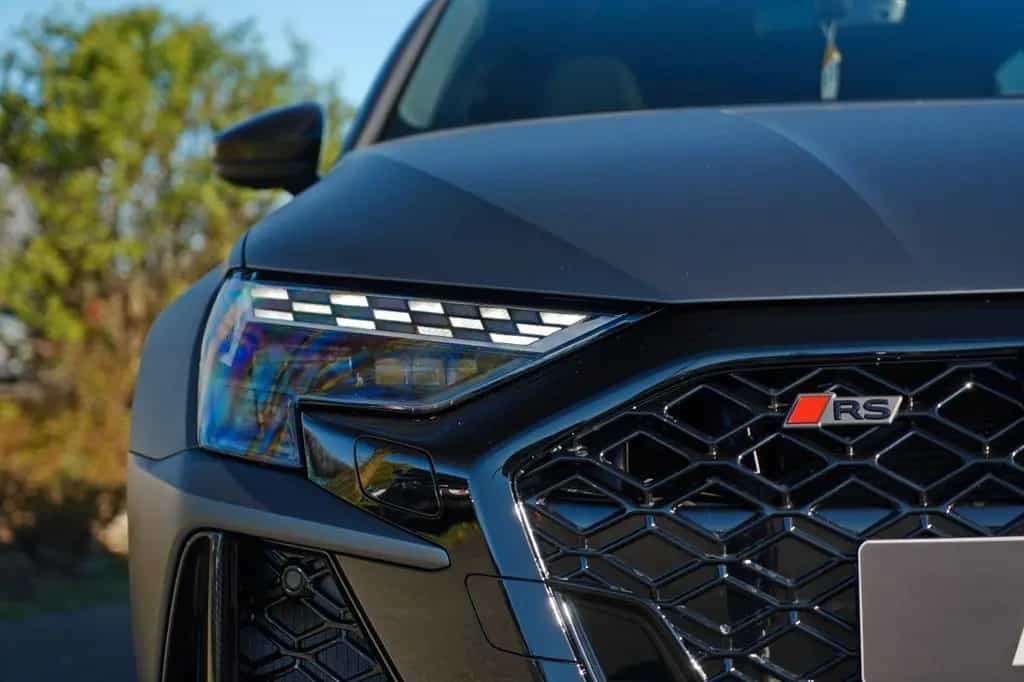 Audi RS3 SPORTBACK MATTLACK 4x CARBON KERAMIK SCHALE 04/2026-photo-4
