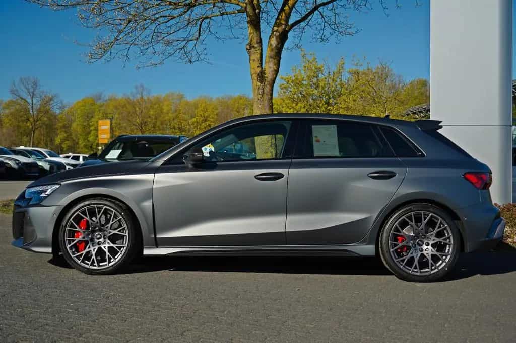 Audi RS3 SPORTBACK MATTLACK 4x CARBON KERAMIK SCHALE 04/2026-photo-5