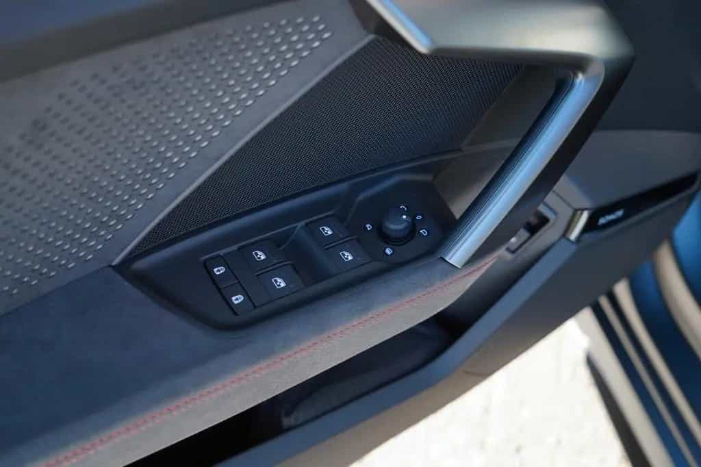 Audi RS3 SPORTBACK MATTLACK 4x CARBON KERAMIK SCHALE 04/2026-photo-8
