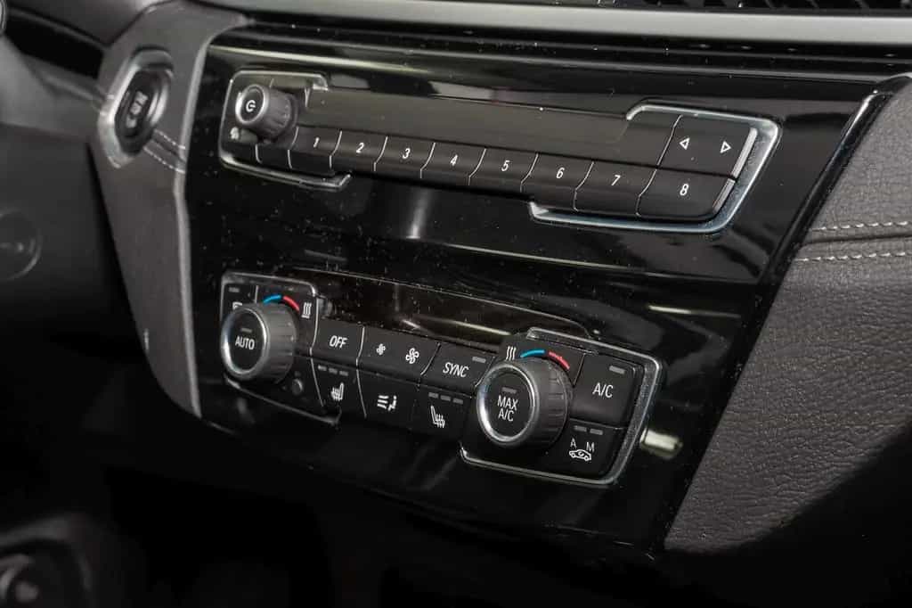 BMW X1 xDrive 20 xLine*TOP ZUSTAND*SORGLOS-PAKET*TOP 10/2019-photo-18
