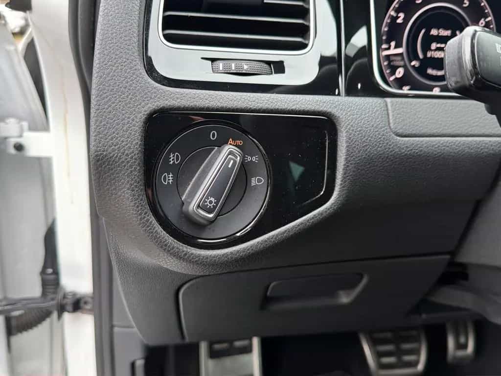 Volkswagen Golf VII GTI 2.0 TSI DSG NAVI Alcantara LED ACC 07/2017-photo-12
