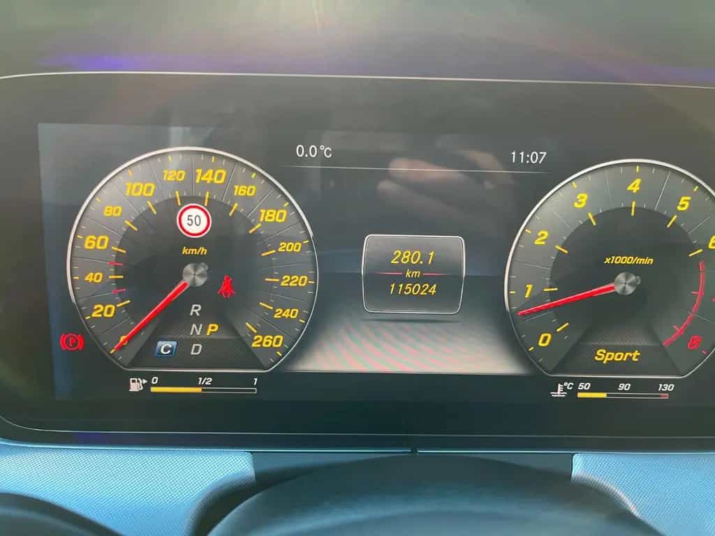 Mercedes-Benz E-Class 400 Coupe 4M AMG + Soft Close+ Widescreen+Pano 12/2017-photo-12