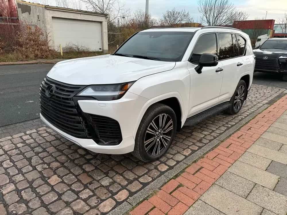Lexus LX 600 Luxury IN STOCK BH/Full options/NO VAT! 04/2026-photo-0
