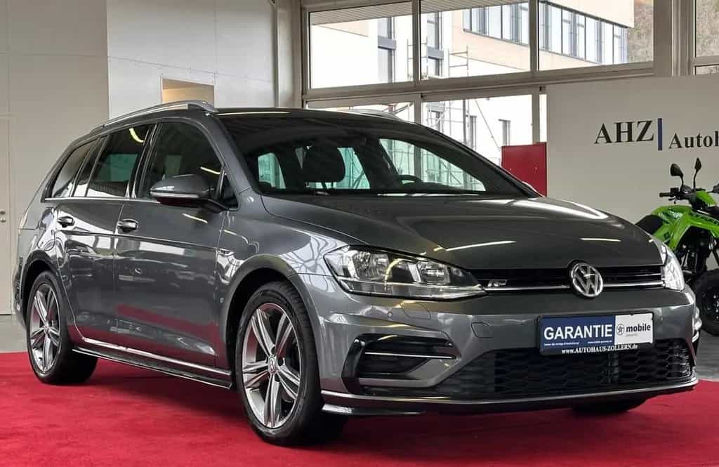 Volkswagen Golf 1,5 TSI VariantDSG / R -LINE /ACC/RFK/NAVI 02/2020-photo-0