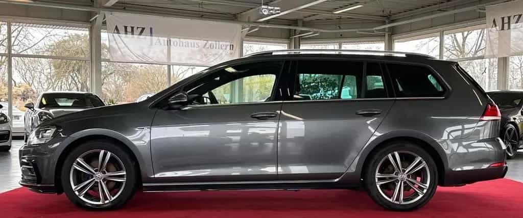 Volkswagen Golf 1,5 TSI VariantDSG / R -LINE /ACC/RFK/NAVI 02/2020-photo-3