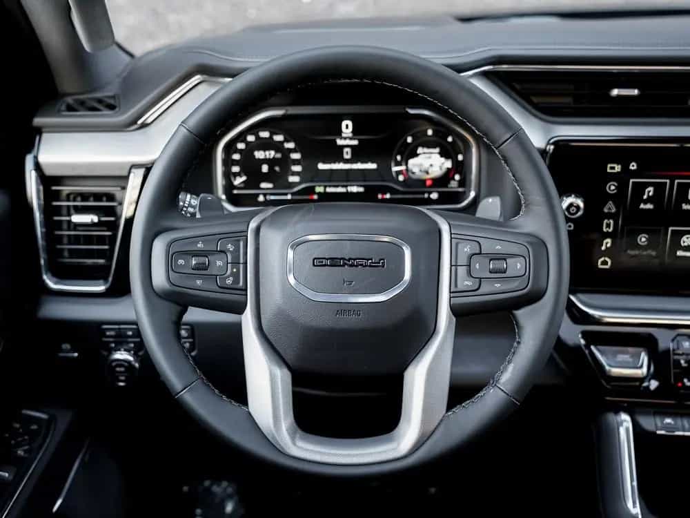 GMC 2025 Denali € 67900 HC INTERNATIONAL null-photo-15