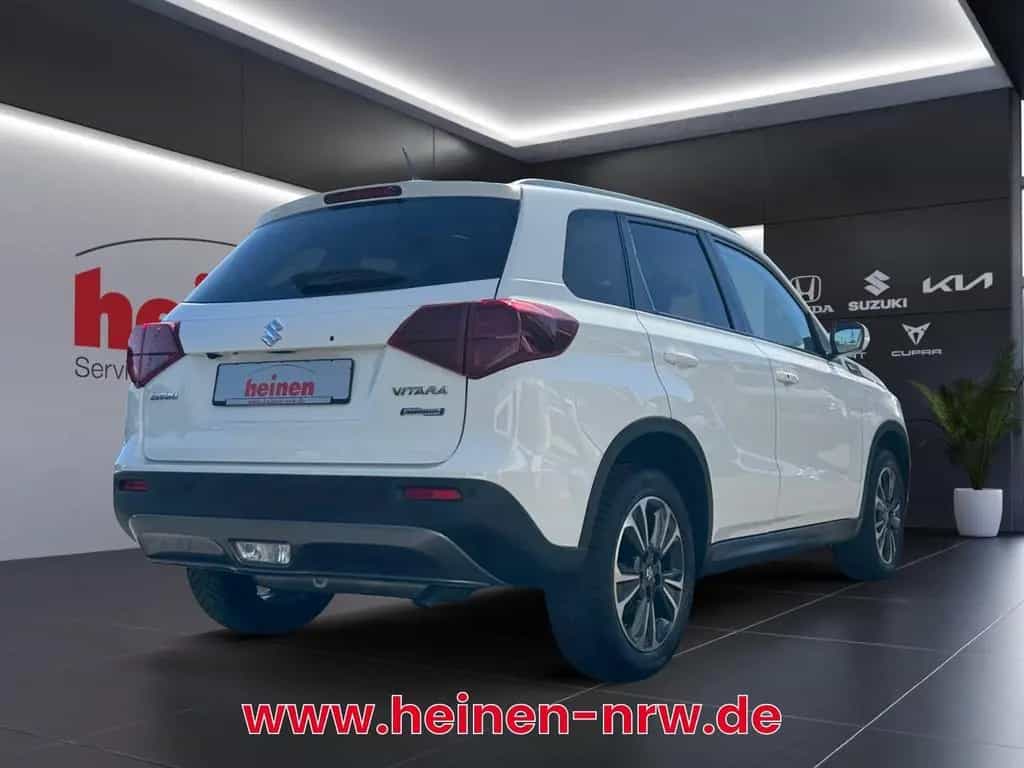 Suzuki Vitara 1.4 Comfort Plus RÜCKFAHRKAMERA+PDC+NAVI 11/2021-photo-3
