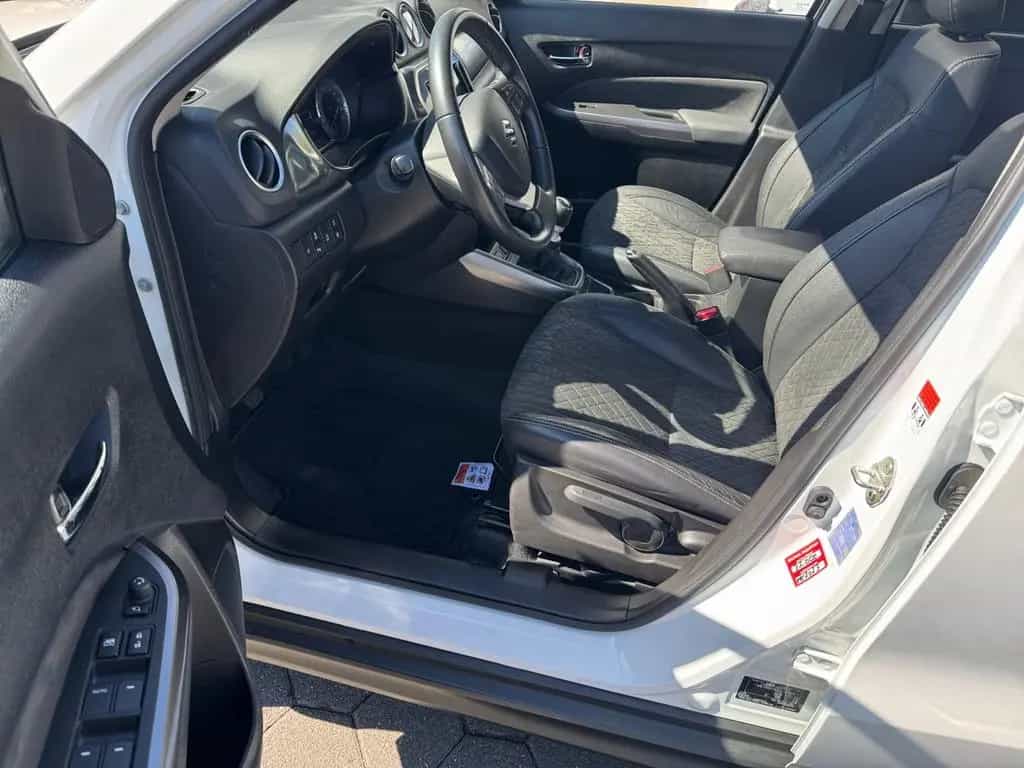 Suzuki Vitara 1.4 Comfort Plus RÜCKFAHRKAMERA+PDC+NAVI 11/2021-photo-7
